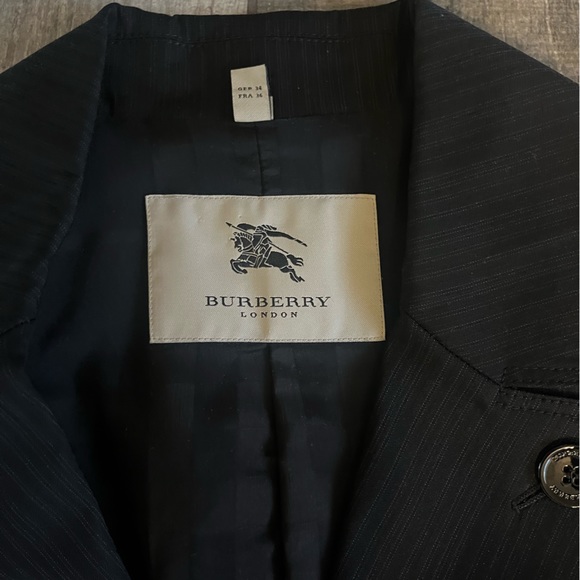 Black Burberry blazer - Picture 2 of 3